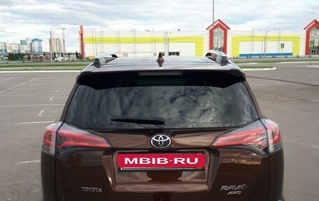 Toyota RAV4, 2017 год, 3 100 000 рублей, 6 фотография