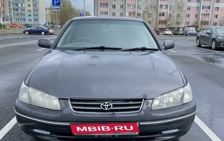 Toyota Camry, 2000 год, 530 000 рублей, 2 фотография