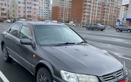 Toyota Camry, 2000 год, 530 000 рублей, 3 фотография