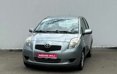 Toyota Yaris III рестайлинг, 2008 год, 745 000 рублей, 1 фотография