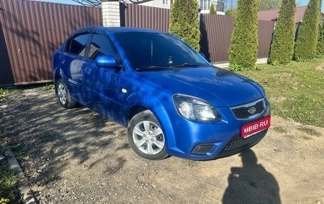 KIA Rio II, 2011 год, 915 000 рублей, 1 фотография