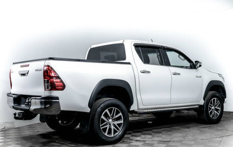 Toyota Hilux VIII, 2017 год, 3 998 000 рублей, 4 фотография