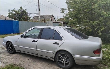Mercedes-Benz E-Класс, 1999 год, 420 000 рублей, 4 фотография