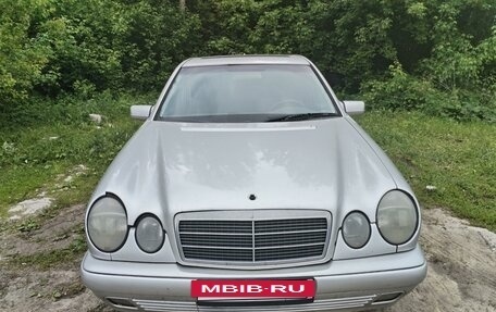 Mercedes-Benz E-Класс, 1999 год, 420 000 рублей, 2 фотография