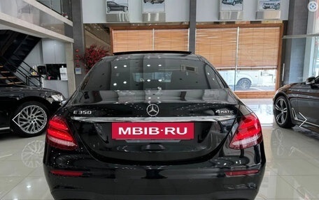 Mercedes-Benz E-Класс, 2020 год, 2 850 000 рублей, 4 фотография