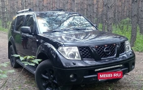 Nissan Pathfinder, 2005 год, 1 350 000 рублей, 13 фотография