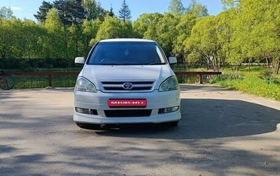 Toyota Ipsum II, 2003 год, 965 000 рублей, 1 фотография