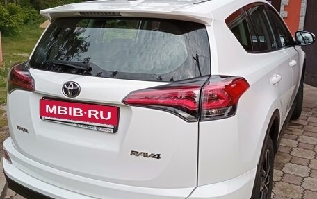 Toyota RAV4, 2017 год, 2 850 000 рублей, 3 фотография