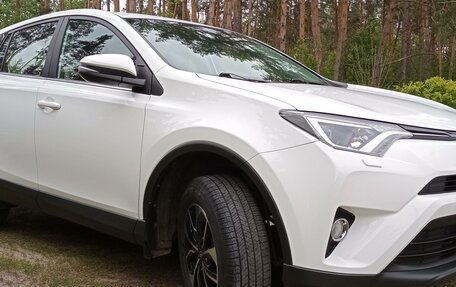 Toyota RAV4, 2017 год, 2 850 000 рублей, 13 фотография