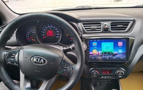 KIA Rio III рестайлинг, 2013 год, 780 000 рублей, 13 фотография