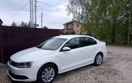 Volkswagen Jetta VI, 2013 год, 1 029 000 рублей, 1 фотография