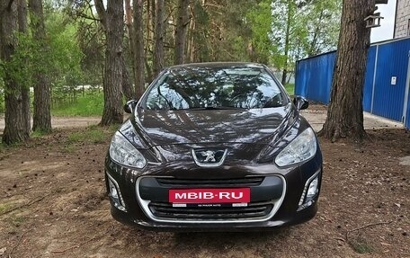 Peugeot 308 II, 2011 год, 1 200 000 рублей, 1 фотография