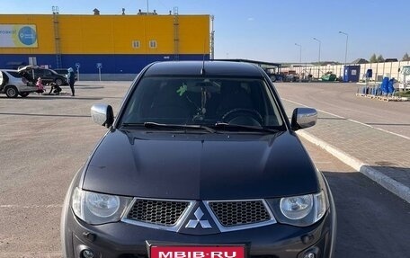 Mitsubishi L200 IV рестайлинг, 2013 год, 1 650 000 рублей, 1 фотография