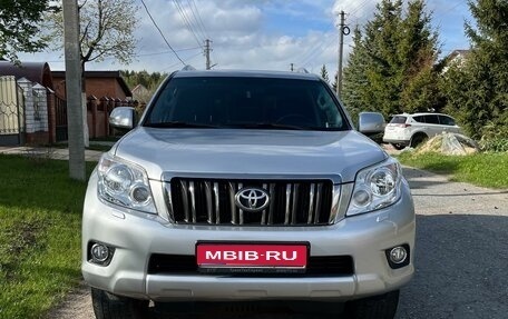 Toyota Land Cruiser Prado 150 рестайлинг 2, 2011 год, 3 200 000 рублей, 1 фотография