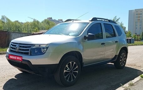 Renault Duster I рестайлинг, 2014 год, 1 000 000 рублей, 1 фотография