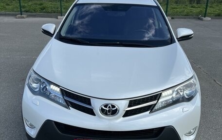 Toyota RAV4, 2013 год, 2 149 000 рублей, 2 фотография