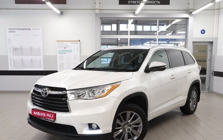 Toyota Highlander III, 2015 год, 3 100 000 рублей, 1 фотография