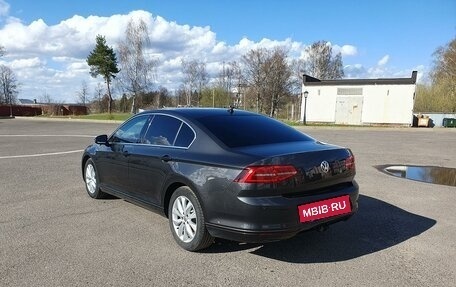 Volkswagen Passat B8 рестайлинг, 2018 год, 2 000 000 рублей, 4 фотография