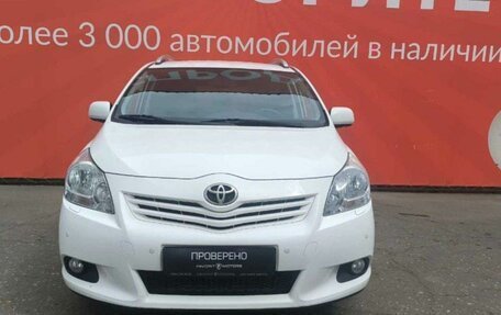 Toyota Verso I, 2012 год, 1 445 000 рублей, 2 фотография