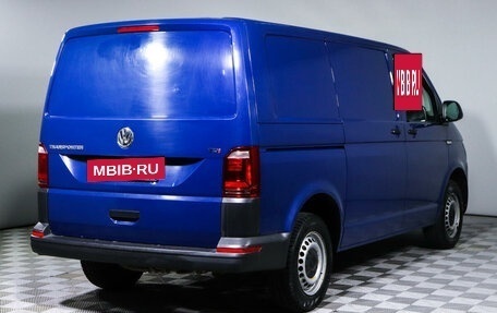 Volkswagen Transporter T6 рестайлинг, 2015 год, 2 140 000 рублей, 5 фотография