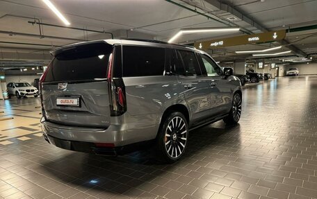 Cadillac Escalade V, 2021 год, 14 700 000 рублей, 3 фотография