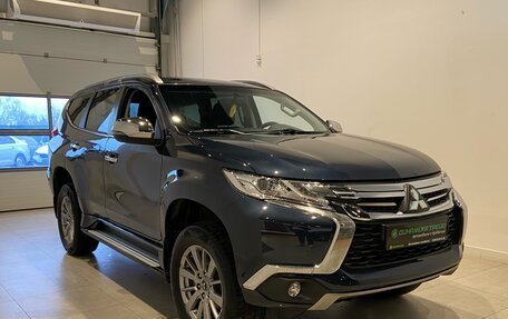 Mitsubishi Pajero Sport III рестайлинг, 2019 год, 2 500 000 рублей, 3 фотография