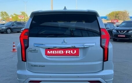 Mitsubishi Pajero Sport III рестайлинг, 2020 год, 4 147 000 рублей, 4 фотография