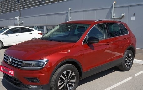 Volkswagen Tiguan II, 2019 год, 2 050 000 рублей, 2 фотография