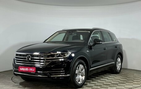 Volkswagen Touareg III, 2022 год, 9 700 000 рублей, 1 фотография