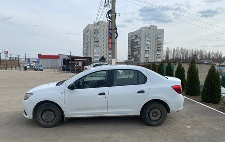 Renault Logan II, 2017 год, 650 000 рублей, 2 фотография