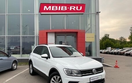 Volkswagen Tiguan II, 2018 год, 2 041 000 рублей, 3 фотография