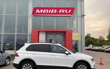 Volkswagen Tiguan II, 2018 год, 2 041 000 рублей, 4 фотография