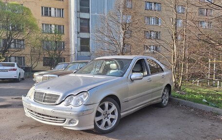 Mercedes-Benz C-Класс, 2002 год, 285 000 рублей, 1 фотография