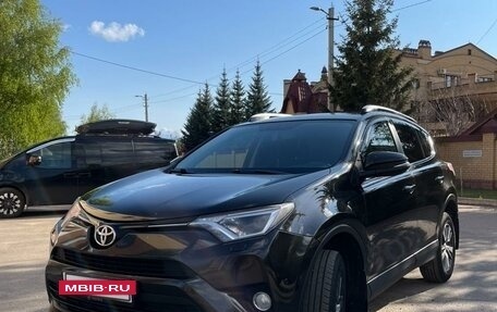 Toyota RAV4, 2016 год, 2 400 000 рублей, 2 фотография