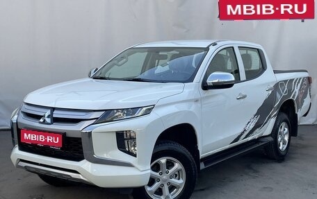 Mitsubishi L200 IV рестайлинг, 2023 год, 3 780 000 рублей, 1 фотография