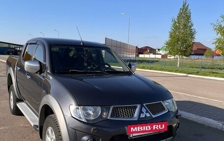 Mitsubishi L200 IV рестайлинг, 2013 год, 1 650 000 рублей, 2 фотография