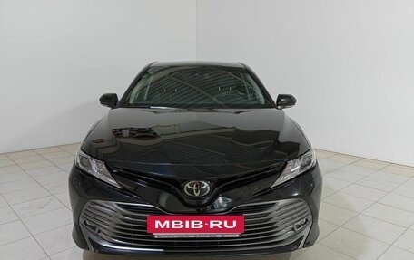Toyota Camry, 2018 год, 3 130 000 рублей, 2 фотография