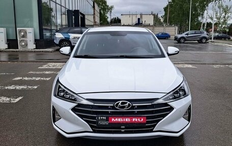 Hyundai Elantra VI рестайлинг, 2019 год, 1 915 000 рублей, 2 фотография