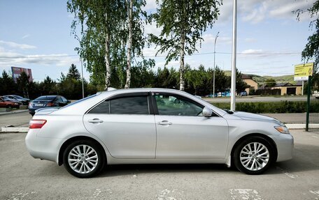 Toyota Camry, 2011 год, 1 380 000 рублей, 4 фотография