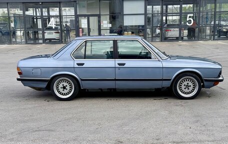 BMW 5 серия, 1986 год, 850 000 рублей, 4 фотография