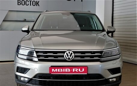 Volkswagen Tiguan II, 2017 год, 3 180 000 рублей, 2 фотография