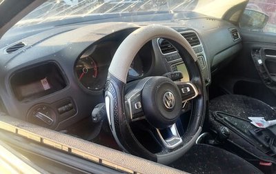 Volkswagen Polo VI (EU Market), 2018 год, 300 000 рублей, 1 фотография
