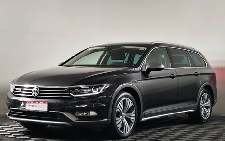 Volkswagen Passat B8 рестайлинг, 2019 год, 2 819 000 рублей, 1 фотография