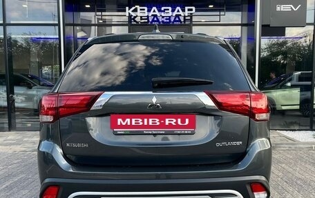 Mitsubishi Outlander III рестайлинг 3, 2019 год, 7 фотография