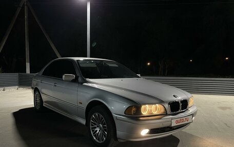 BMW 5 серия, 2003 год, 650 000 рублей, 2 фотография