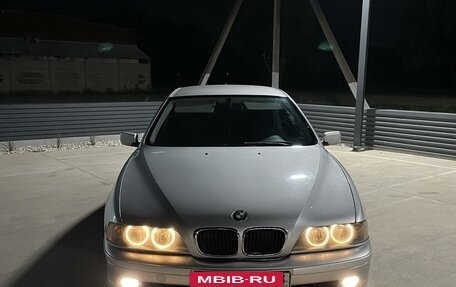 BMW 5 серия, 2003 год, 650 000 рублей, 3 фотография