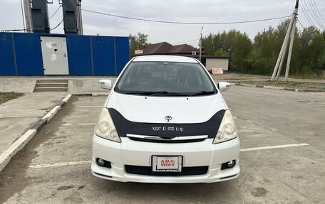 Toyota Wish II, 2003 год, 830 000 рублей, 2 фотография