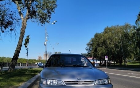 Honda Accord VII рестайлинг, 1995 год, 350 000 рублей, 1 фотография