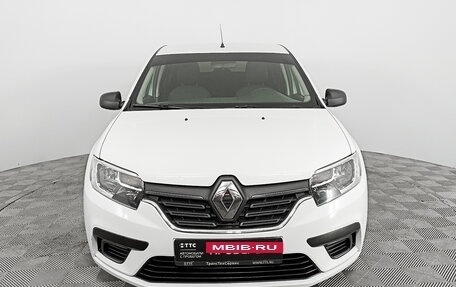 Renault Logan II, 2018 год, 1 055 000 рублей, 2 фотография