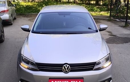 Volkswagen Jetta VI, 2013 год, 980 000 рублей, 1 фотография